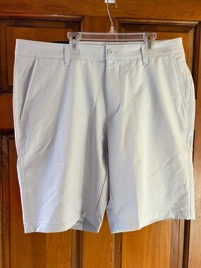 NEW Under Armour Men's Light Grey Performance Flat-Front Golf Shorts sz 38